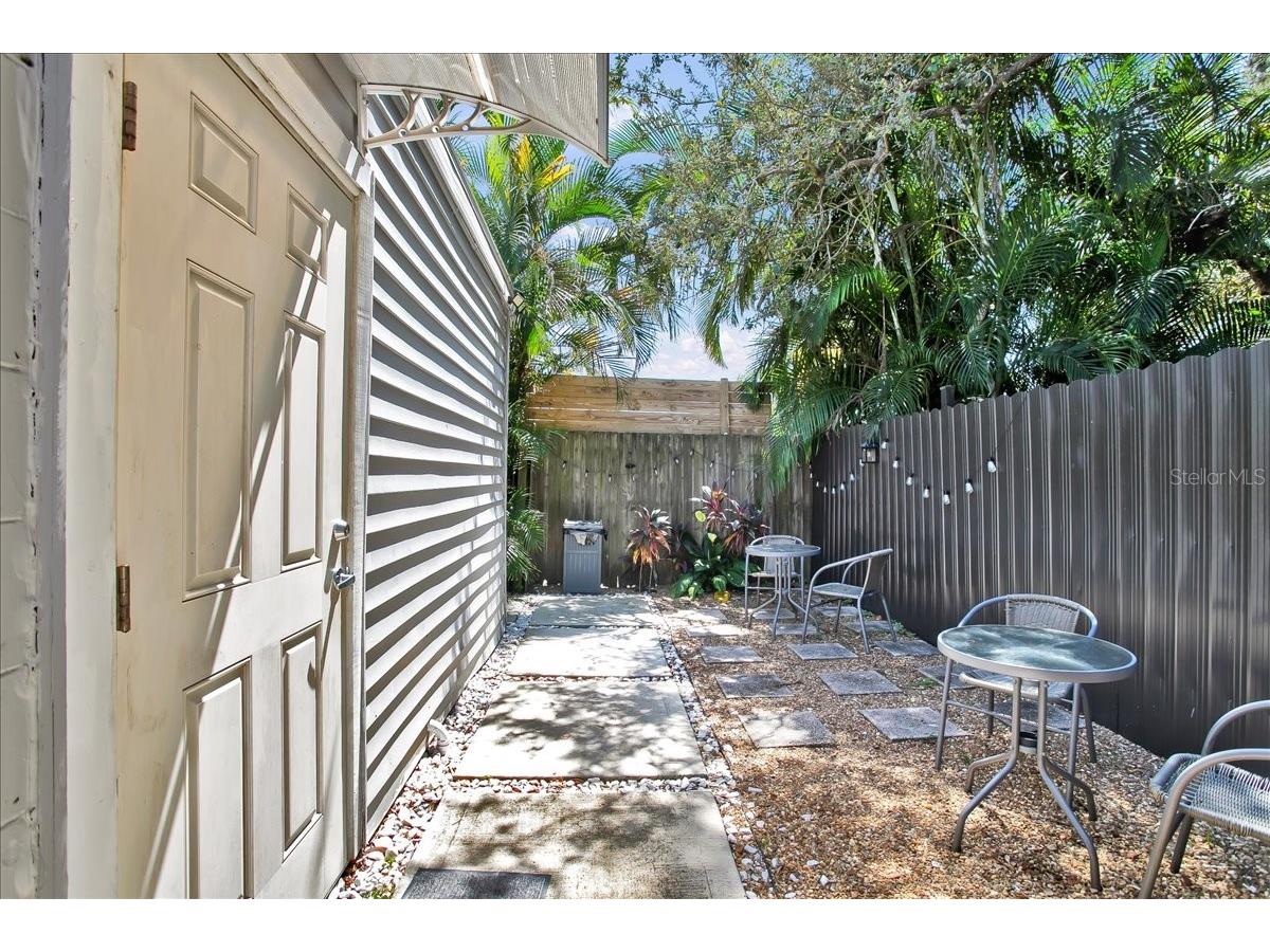 7502 Lakeside Boulevard Tampa FL 33614 TB8428211 image41