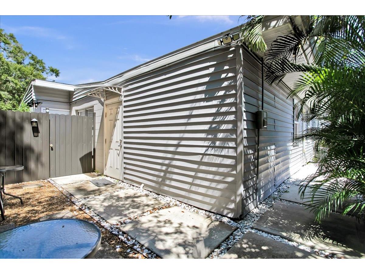 7502 Lakeside Boulevard Tampa FL 33614 TB8428211 image42