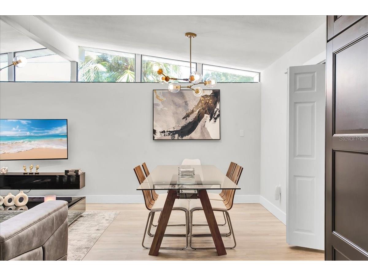 7502 Lakeside Boulevard Tampa FL 33614 TB8428211 image51