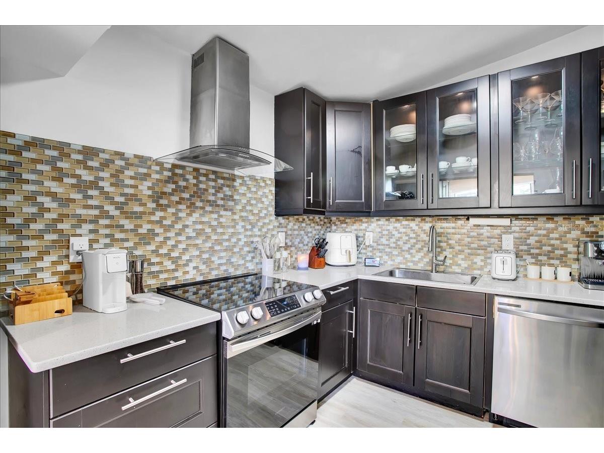 7502 Lakeside Boulevard Tampa FL 33614 TB8428211 image56