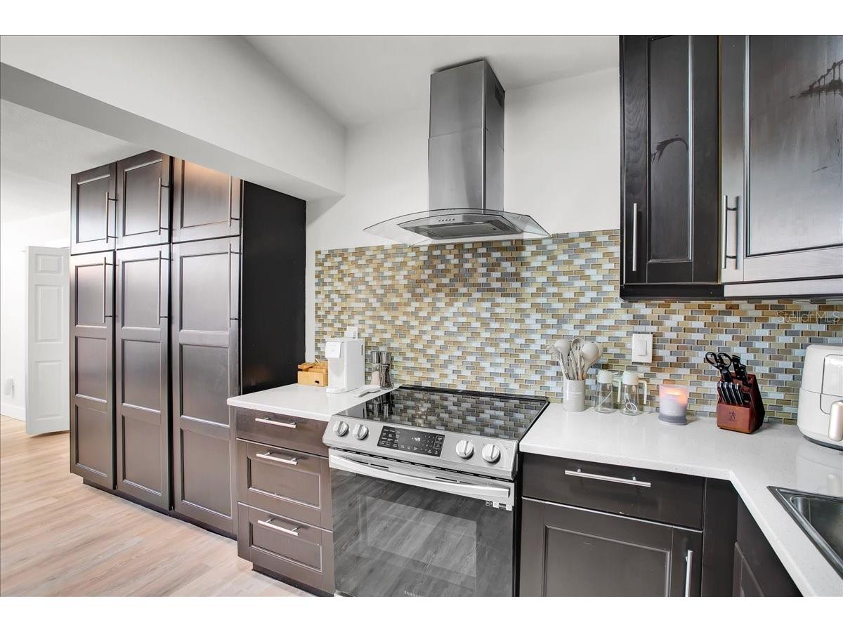 7502 Lakeside Boulevard Tampa FL 33614 TB8428211 image59