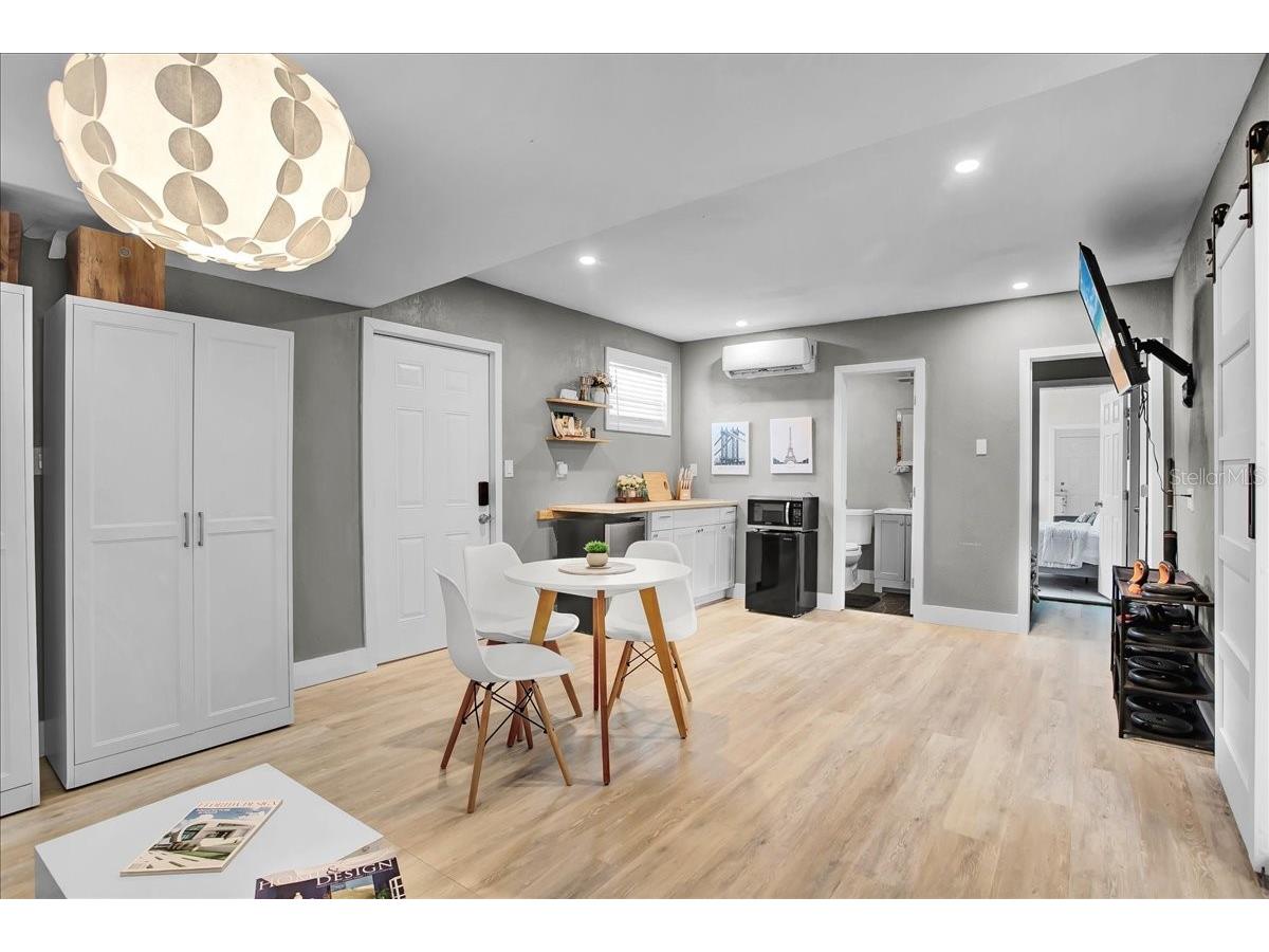 7502 Lakeside Boulevard Tampa FL 33614 TB8428211 image61