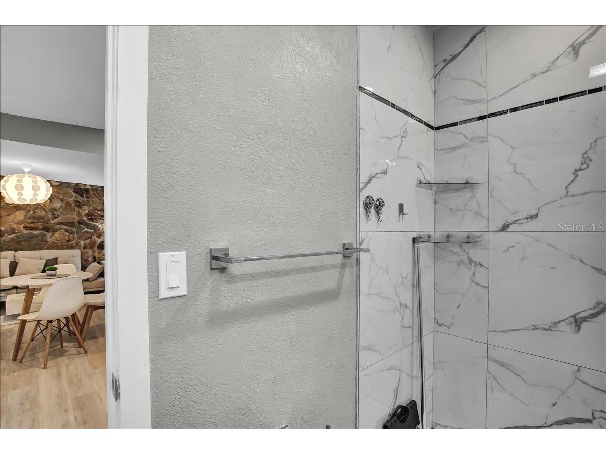 7502 Lakeside Boulevard Tampa FL 33614 TB8428211 image67