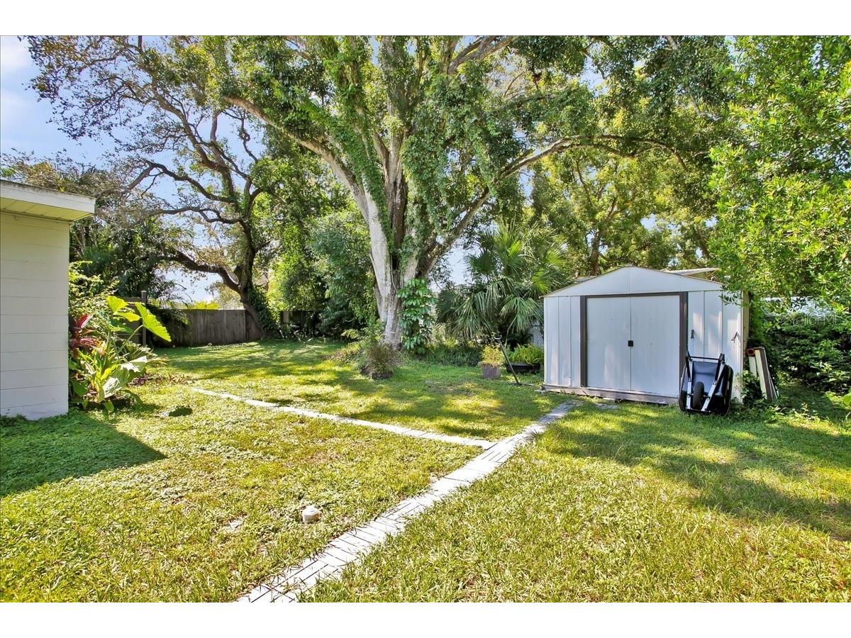 7502 Lakeside Boulevard Tampa FL 33614 TB8428211 image9