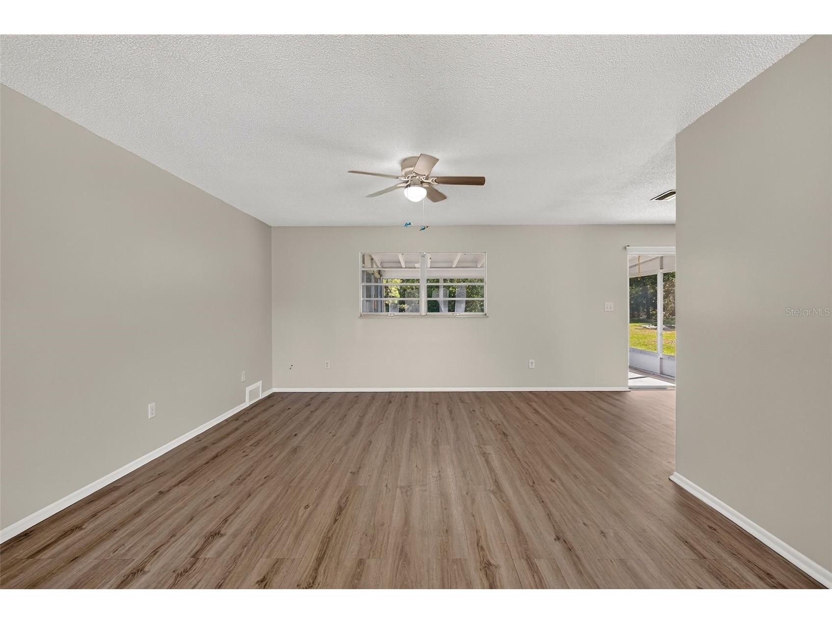 7502 Pond Circle Spring Hill FL 34606 TB8532722 image3