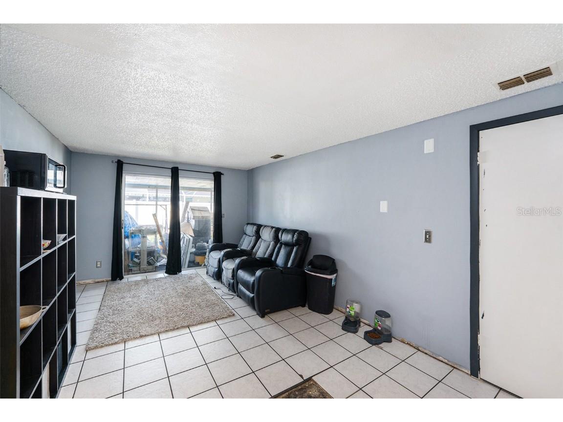 7502 Pond View Court Tampa FL 33615 TB8440049 image10