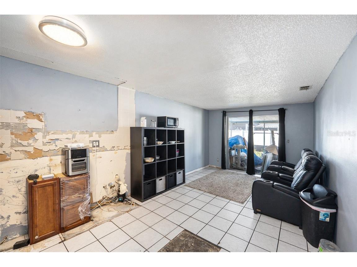 7502 Pond View Court Tampa FL 33615 TB8440049 image11