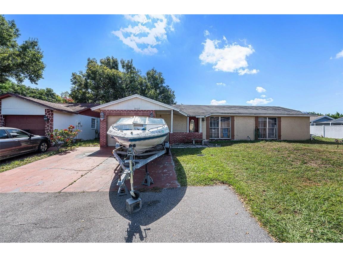 7502 Pond View Court Tampa FL 33615 TB8440049 image3