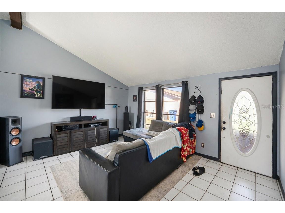 7502 Pond View Court Tampa FL 33615 TB8440049 image4