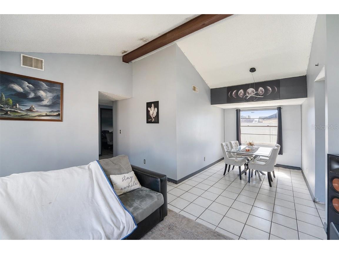 7502 Pond View Court Tampa FL 33615 TB8440049 image7