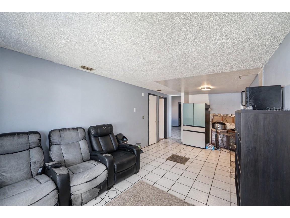 7502 Pond View Court Tampa FL 33615 TB8440049 image9