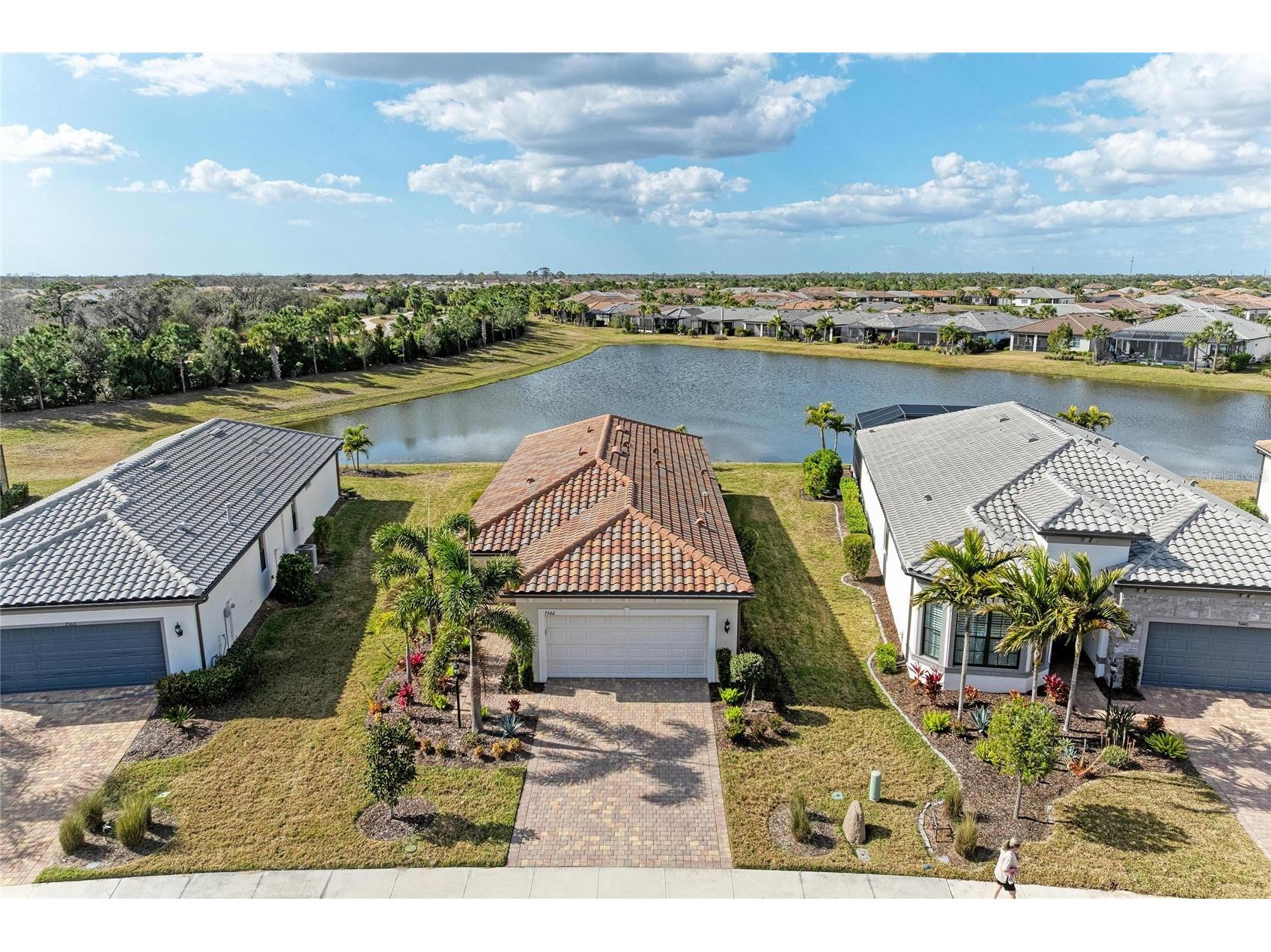 7502 Summerland Cove Lakewood Ranch FL 34202 A4682902 image1