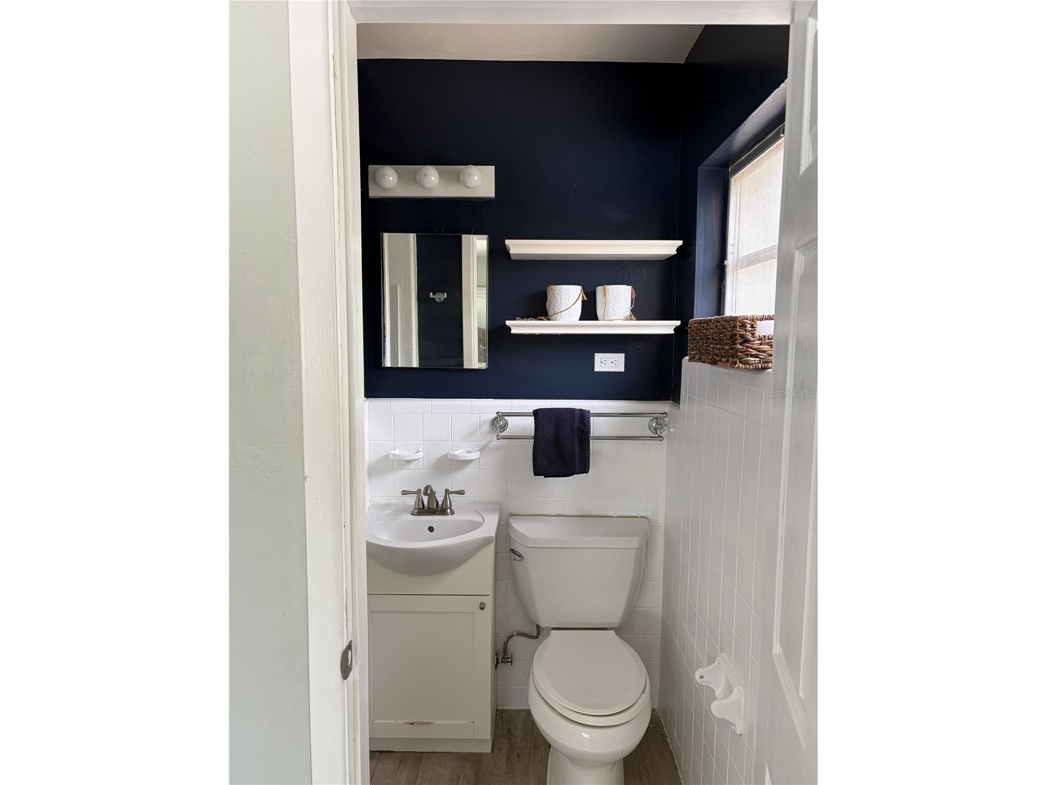 7503 Starfish Drive Sarasota FL 34231 A4691968 image13