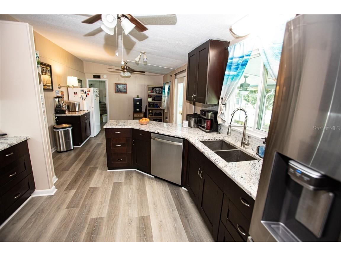 7504 Country Club Drive Brooksville FL 34613 W7874629 image24