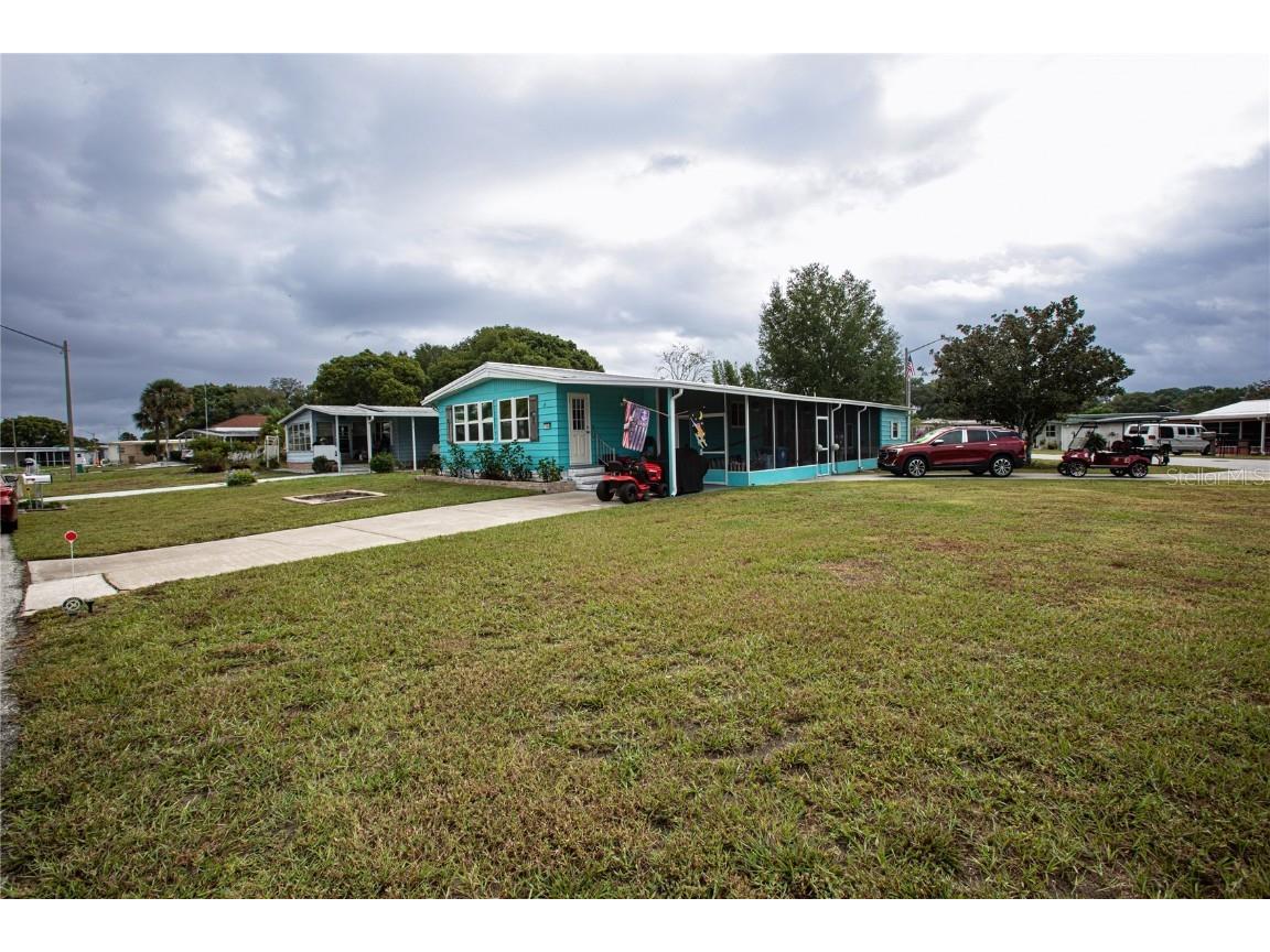 7504 Country Club Drive Brooksville FL 34613 W7874629 image5