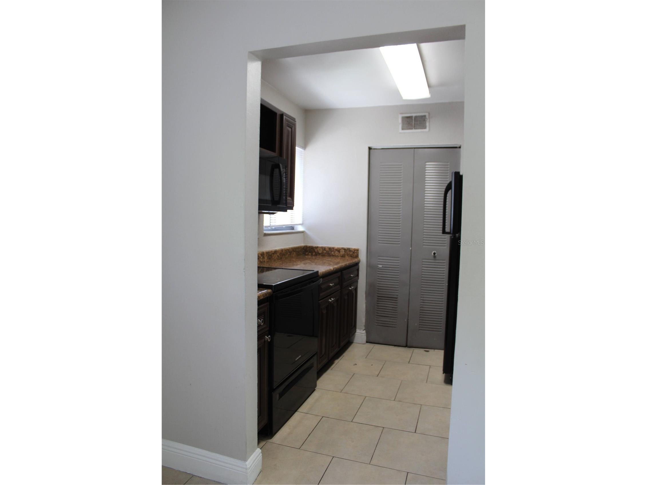 7504 Timberstone Drive #13G Tampa FL 33615 TB8506331 image4