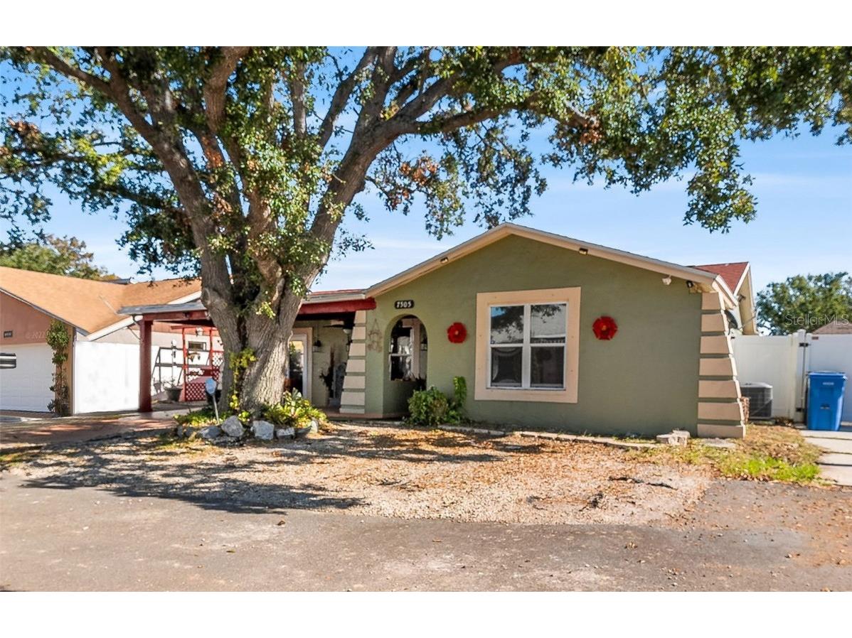 7505 Eastmoor Court Tampa FL 33615 TB8326575 image1
