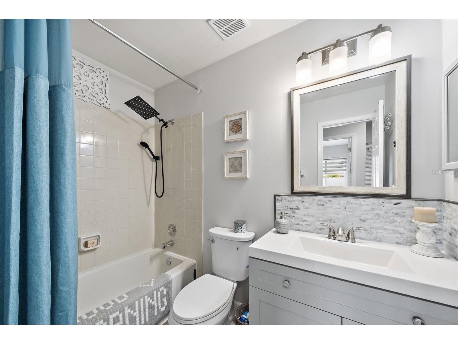 7505 Wexford Street North Port FL 34287 A4695691 image23