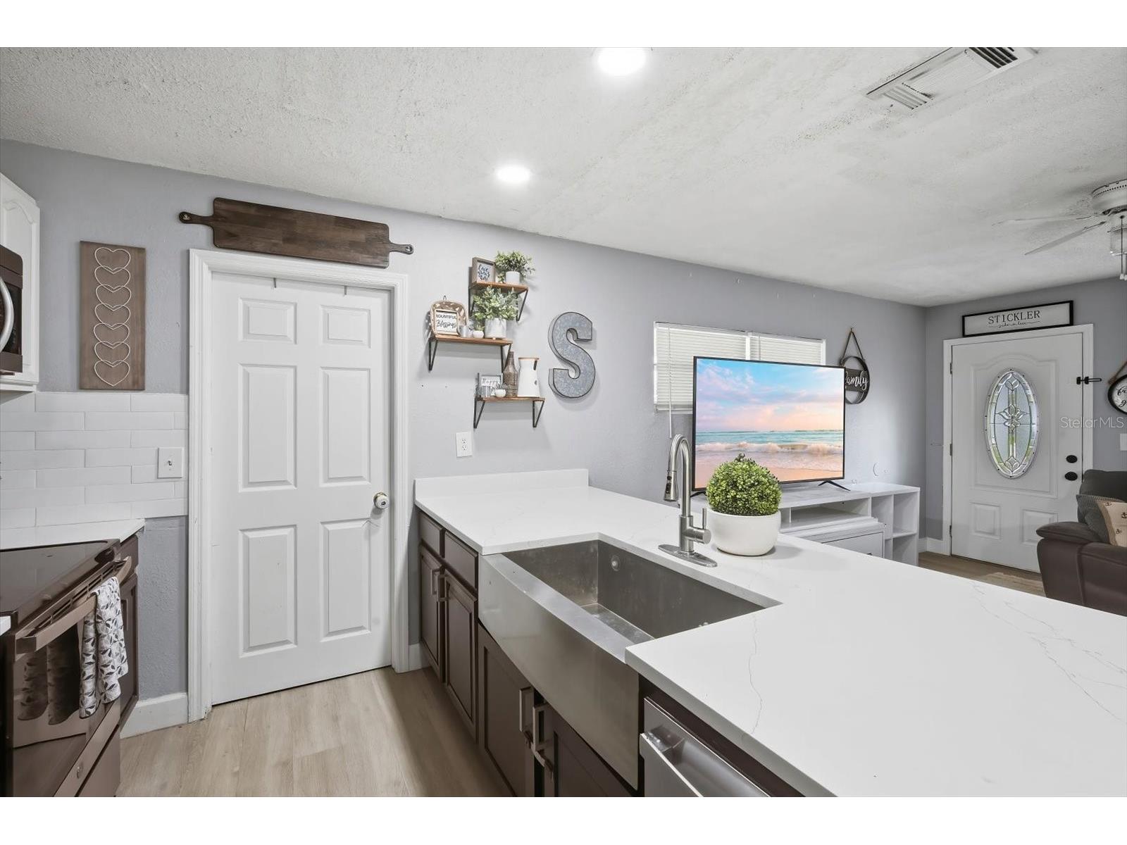 7506 Coral Vine Lane Tampa FL 33619 TB8525491 image10
