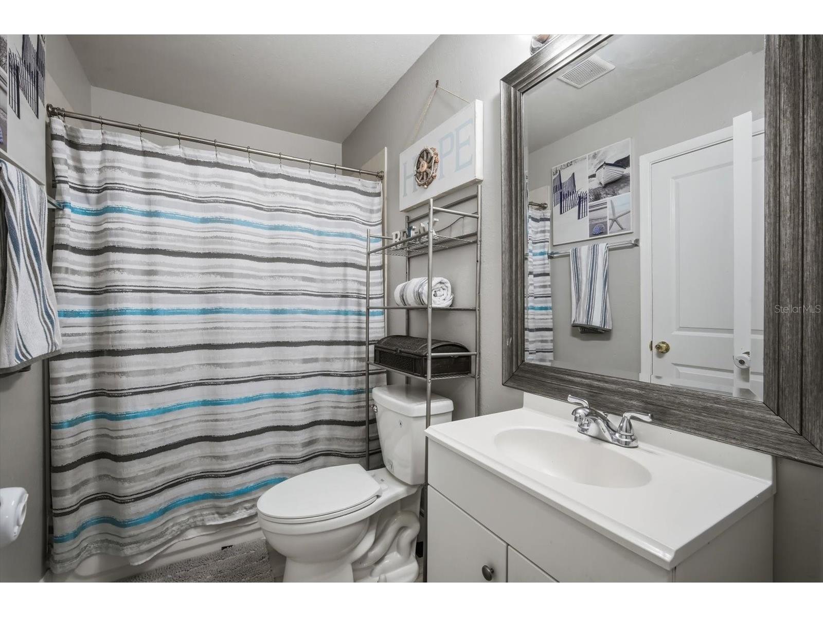 7506 Coral Vine Lane Tampa FL 33619 TB8525491 image14