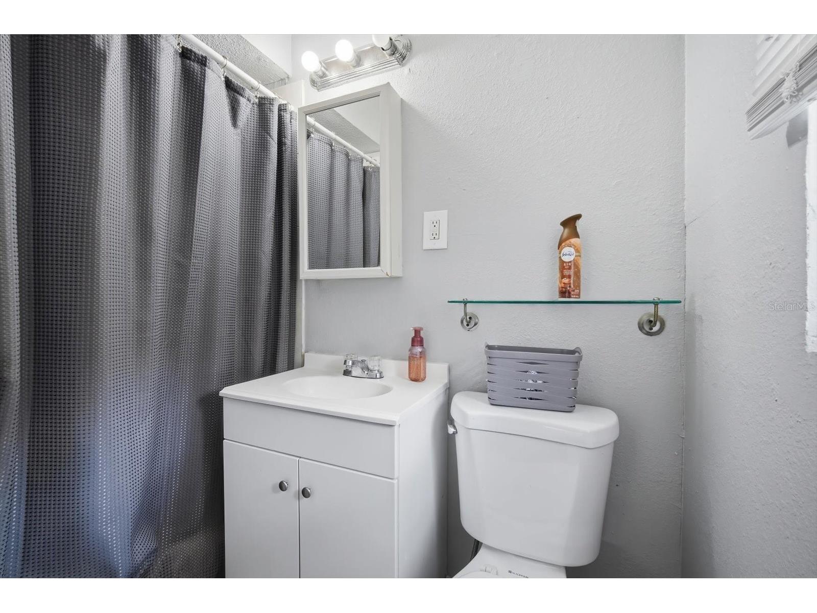 7506 Coral Vine Lane Tampa FL 33619 TB8525491 image17