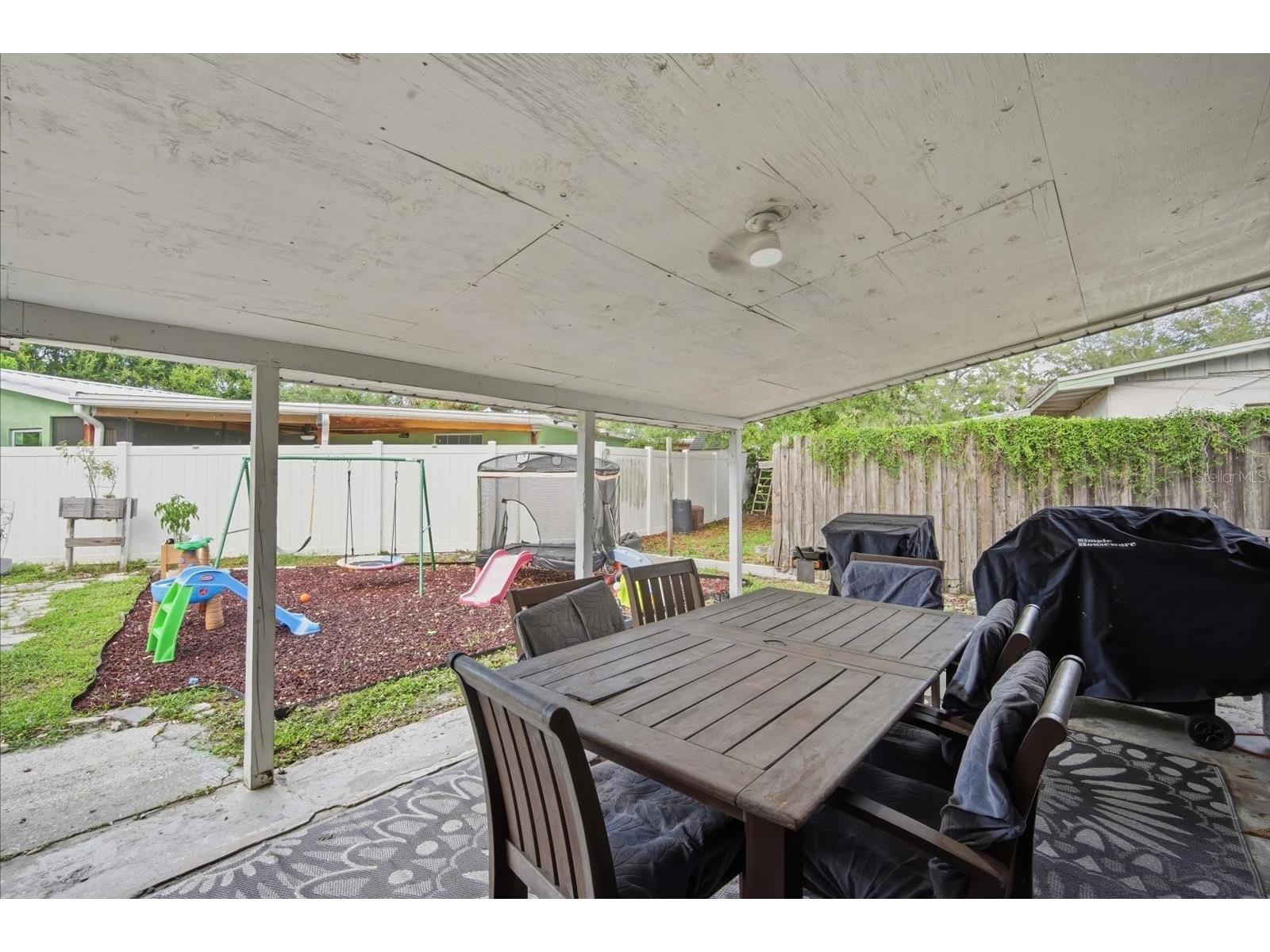 7506 Coral Vine Lane Tampa FL 33619 TB8525491 image20