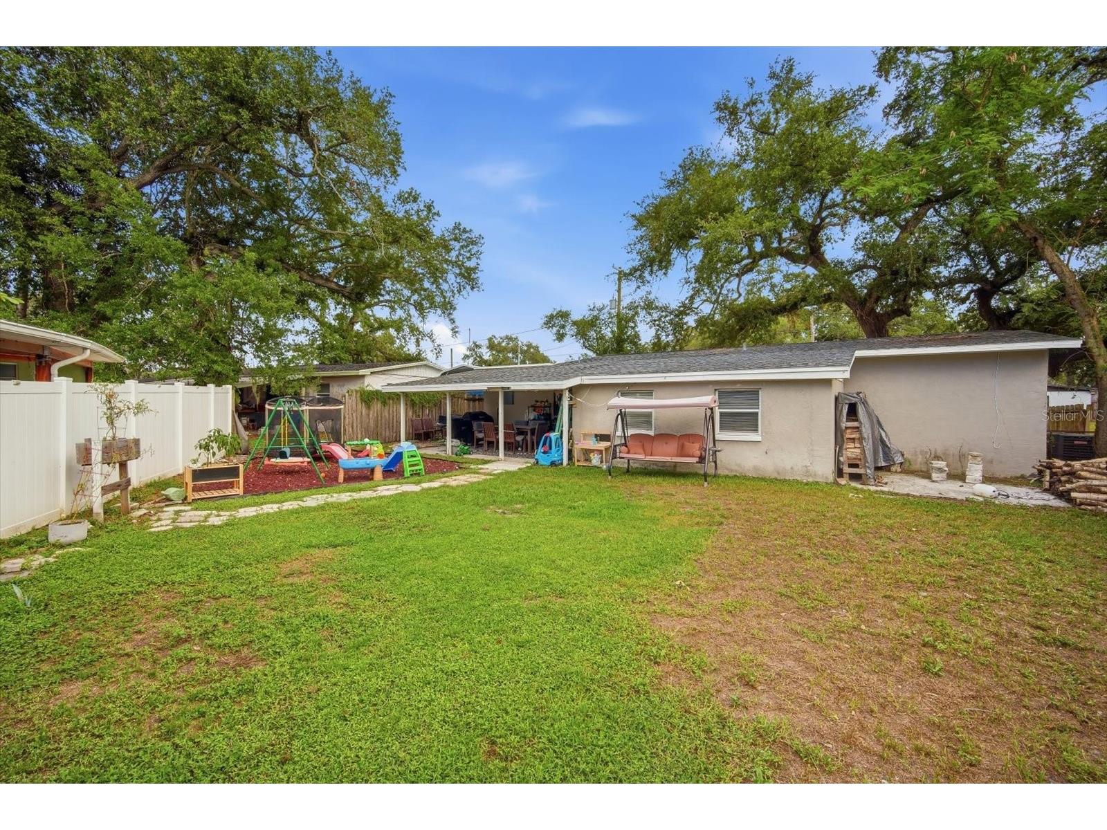 7506 Coral Vine Lane Tampa FL 33619 TB8525491 image21