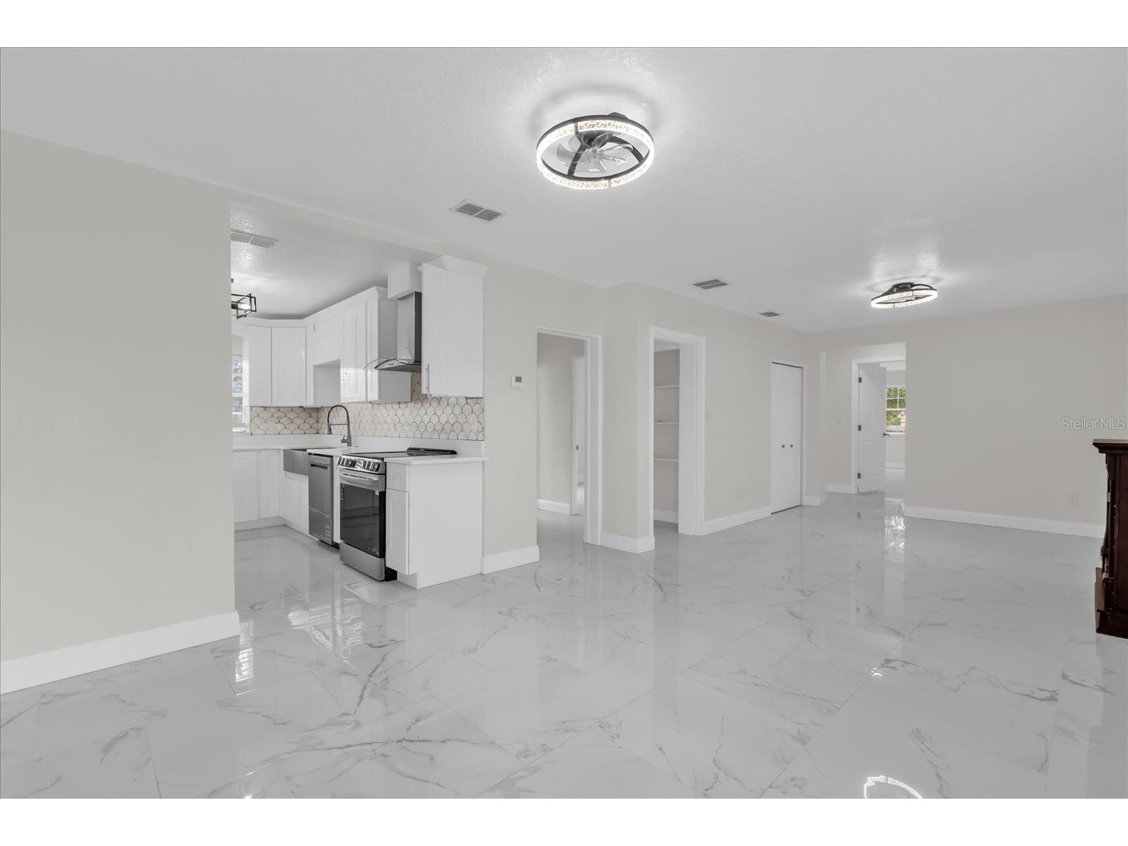7506 Mott Avenue Orlando FL 32810 S5145873 image3