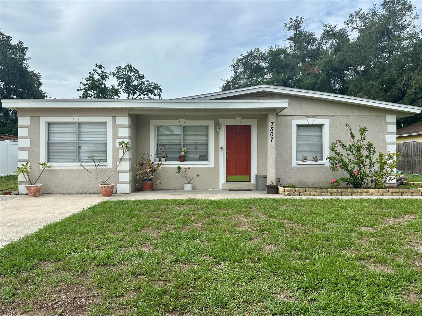 7507 Coral Vine Lane Tampa FL 33619 TB8531239 image1
