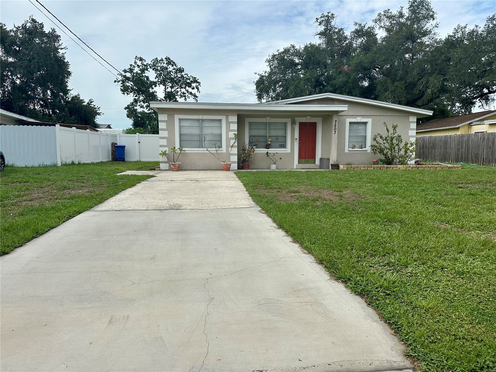 7507 Coral Vine Lane Tampa FL 33619 TB8531239 image2
