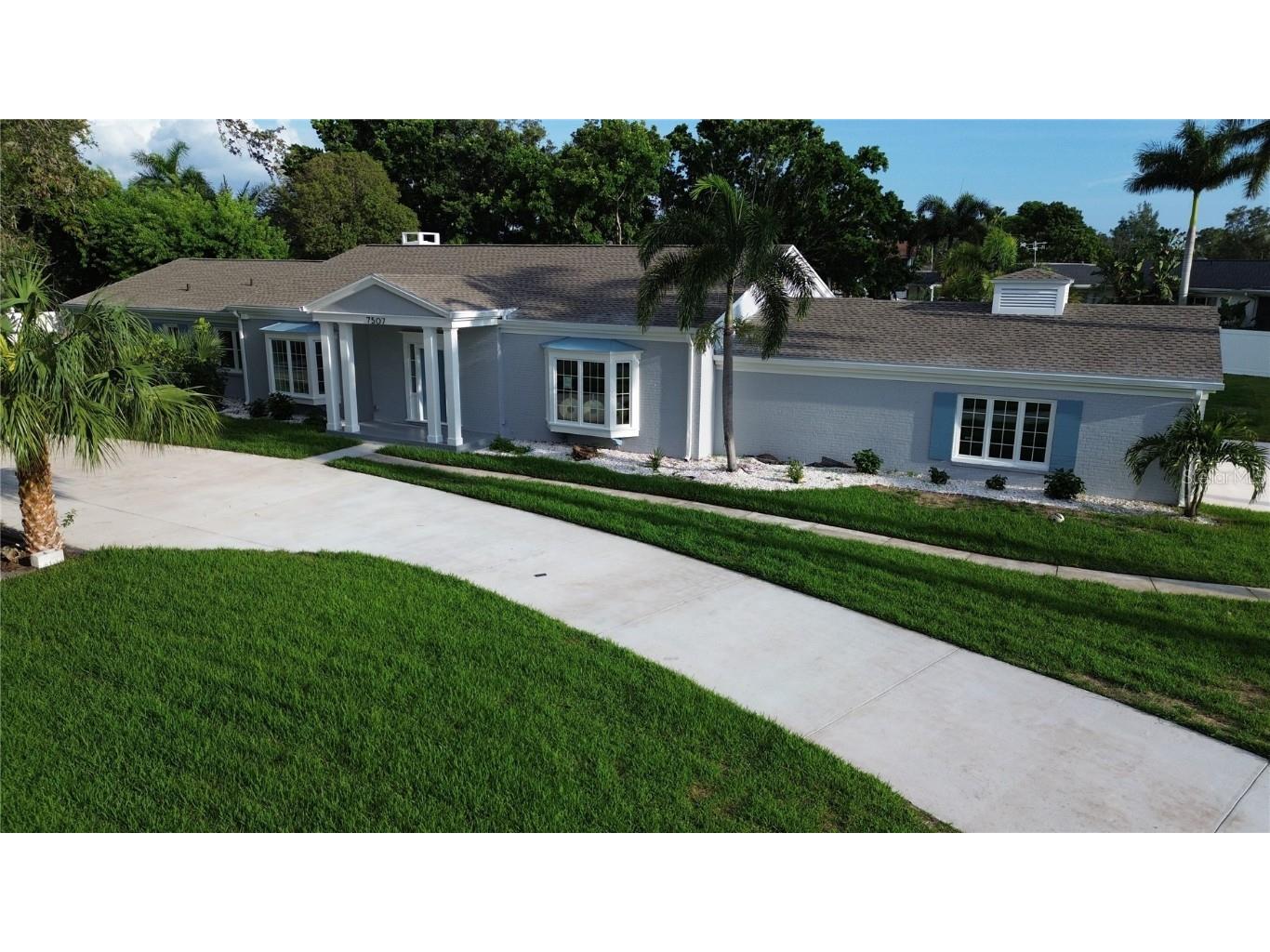 7507 Riverview Drive Bradenton FL 34209 A4581661 image1