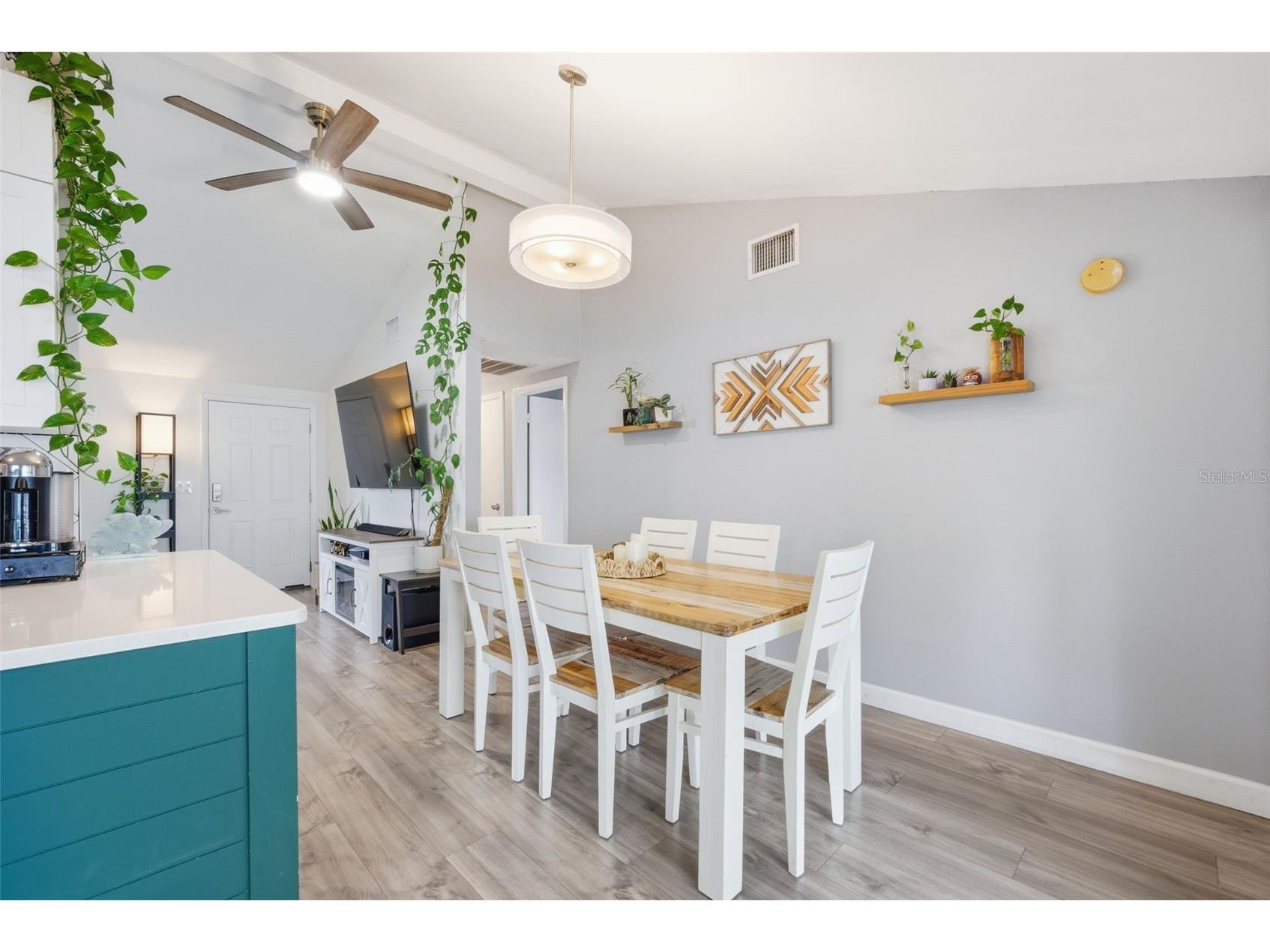 7507 Woodland Oaks Court Tampa FL 33615 W7885162 image10