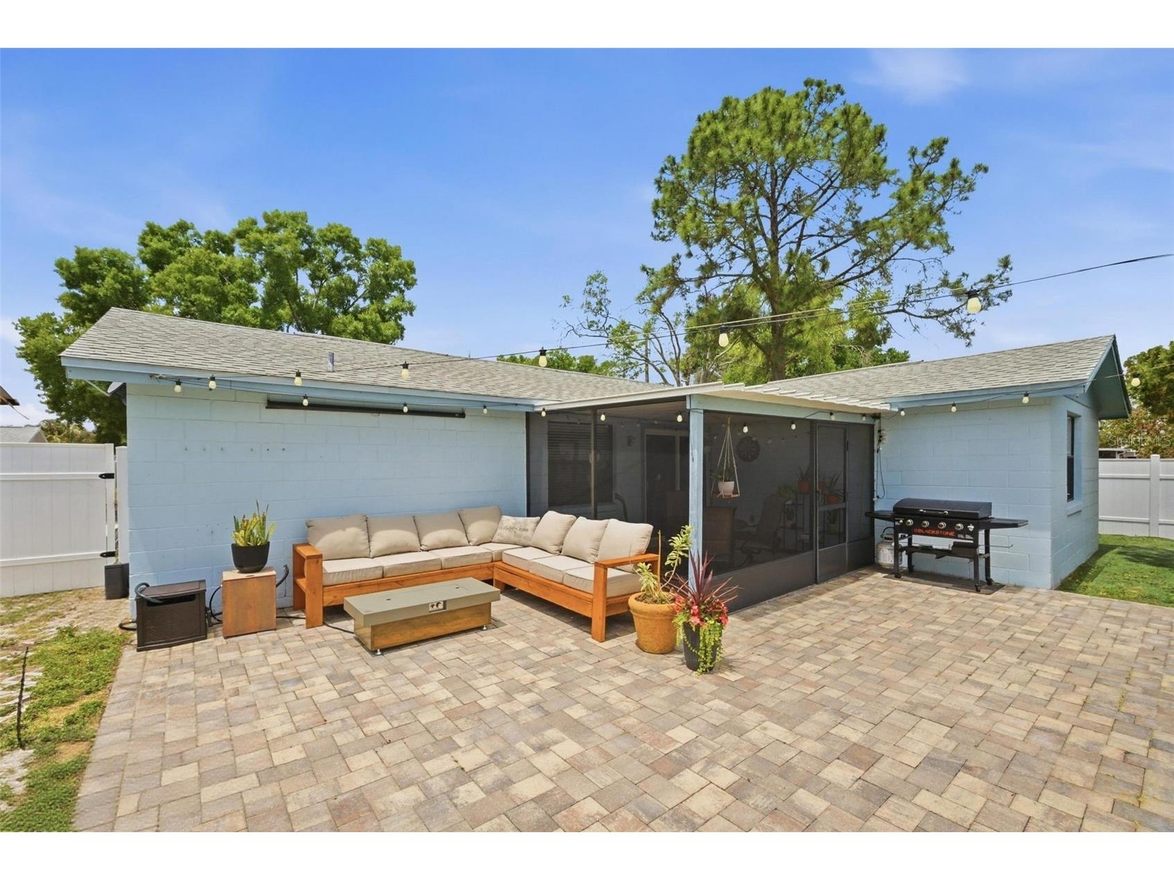 7507 Woodland Oaks Court Tampa FL 33615 W7885162 image27