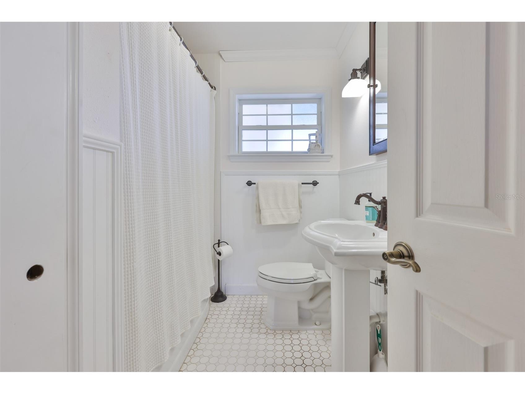 7508 4th Avenue N Saint Petersburg FL 33710 TB8508917 image16