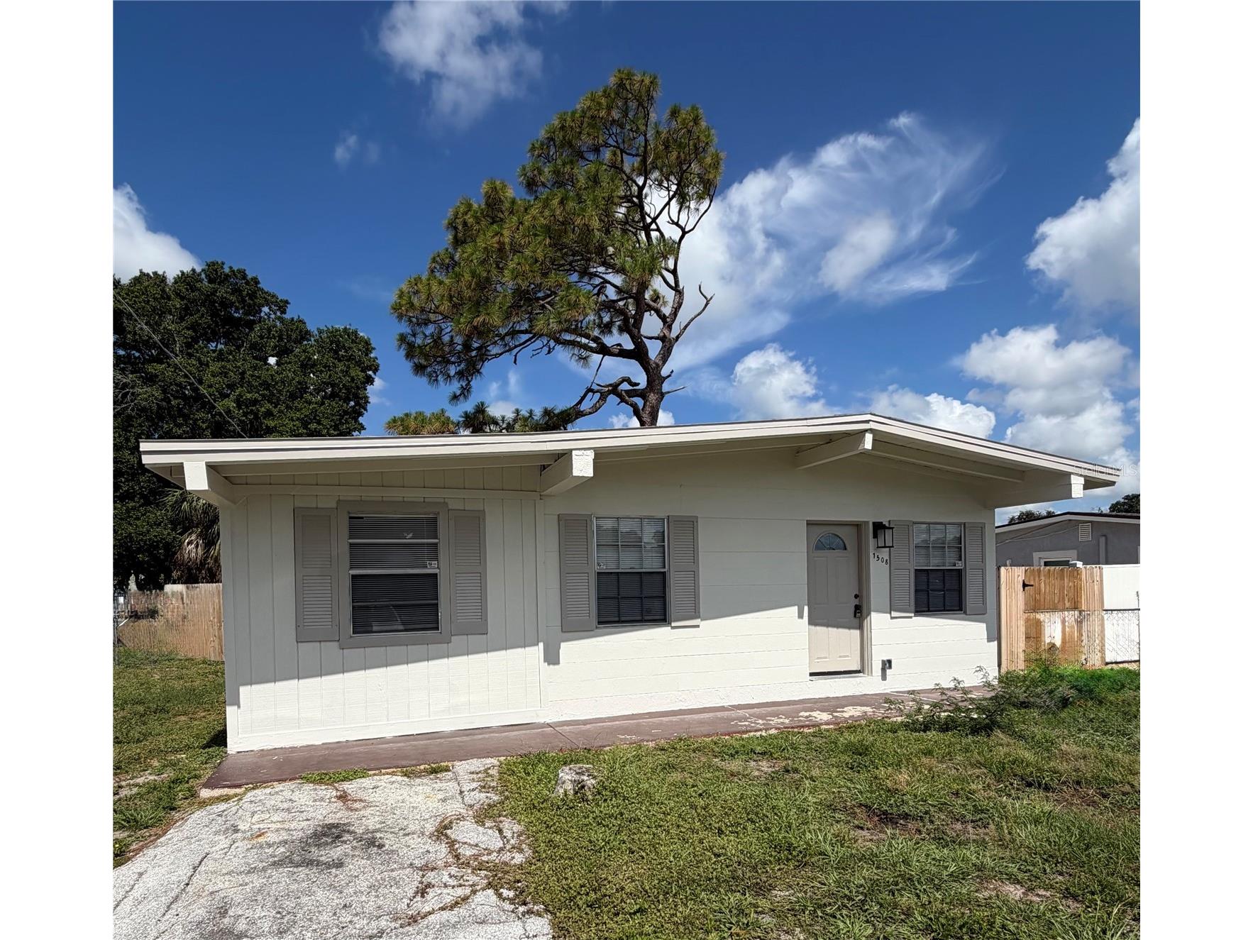 7508 N Thatcher Avenue Tampa FL 33614 TB8524461 image1