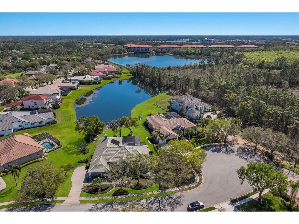 7509 Coventry Court Lakewood Ranch FL 34202 A4563030 image1