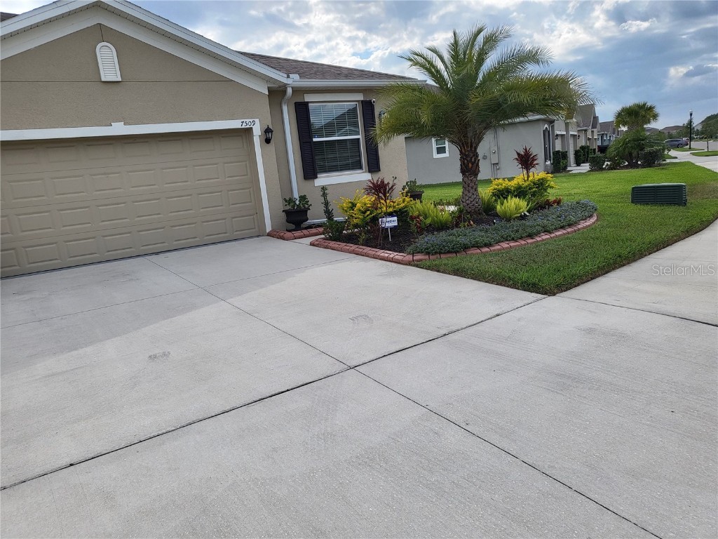 7509 Stonebrook Circle Wesley Chapel FL 33545 A4563878 image1