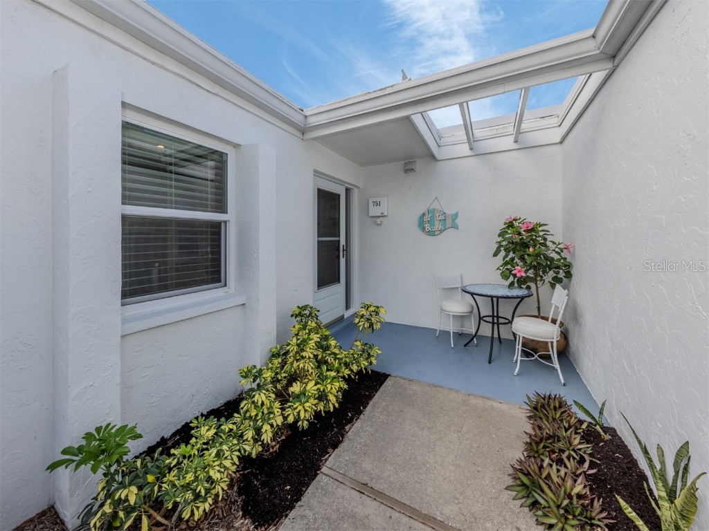 751 Capri Isles Boulevard #108 Venice FL 34292 N6135941 image1