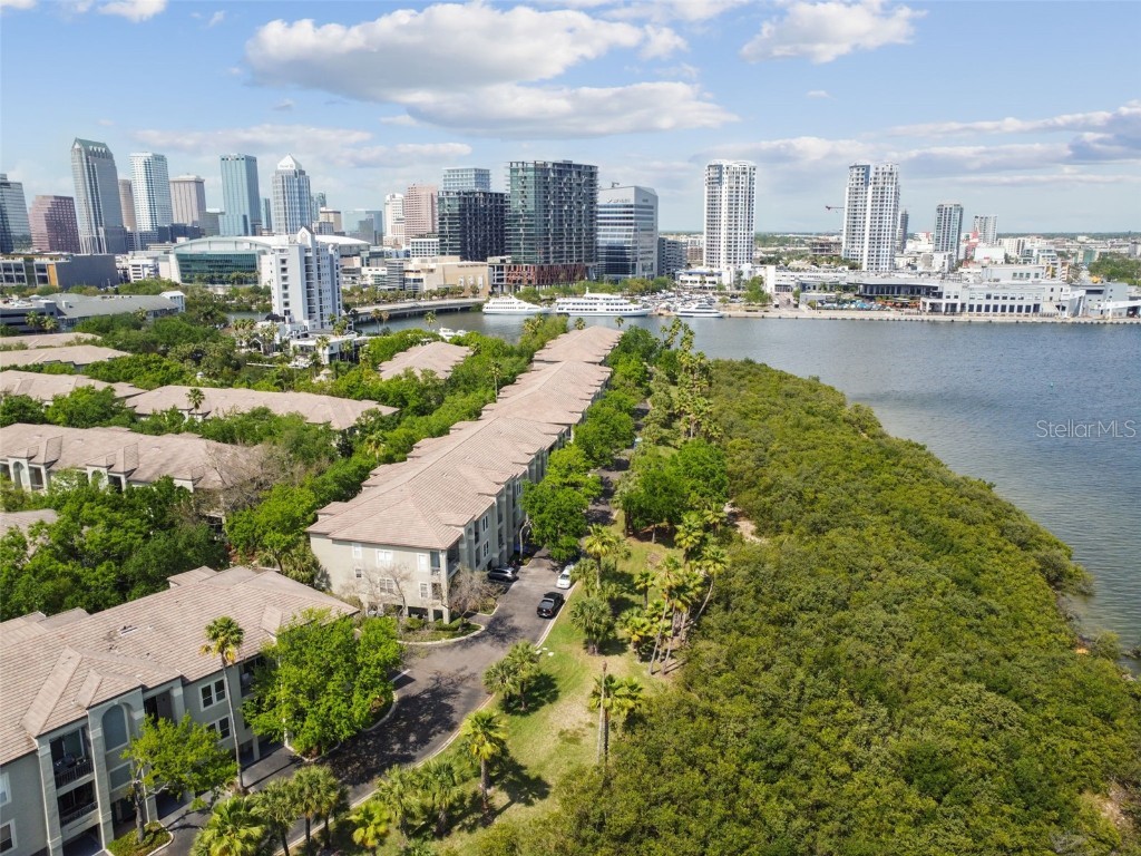 751 Cruise View Drive #751 Tampa FL 33602 - GARRISON CHANNEL T3433311 image1