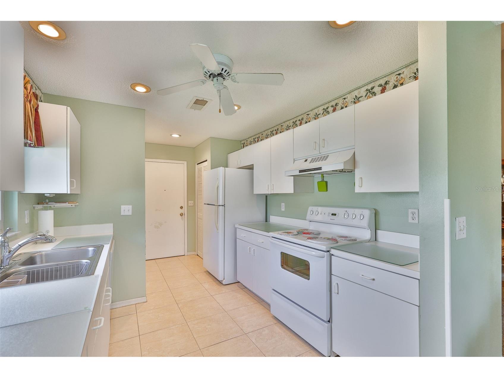 751 Mccallister Avenue Sun City Center FL 33573 TB8431338 image43