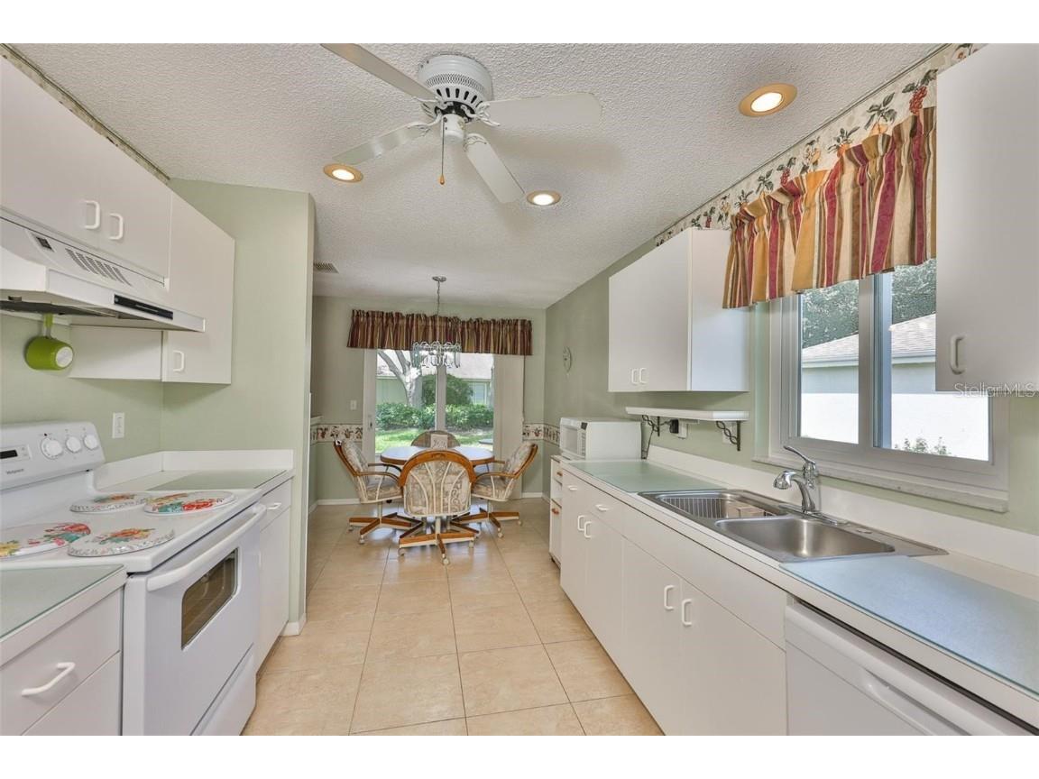 751 Mccallister Avenue Sun City Center FL 33573 TB8439627 image9