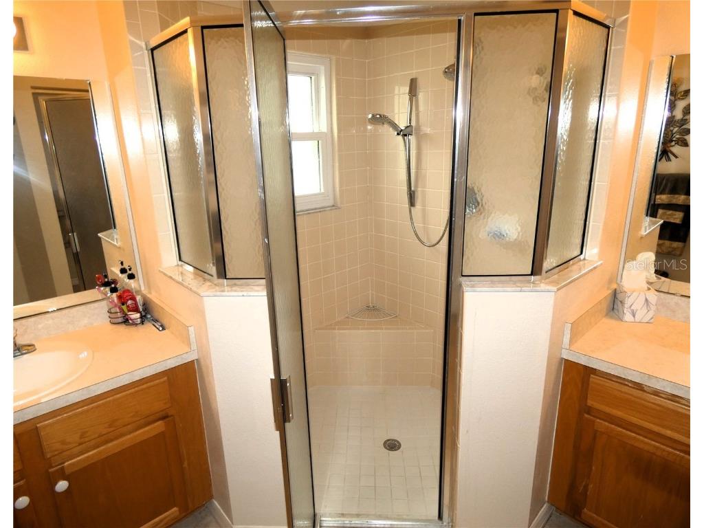 751 Old Oaks Lane Leesburg FL 34748 G5097637 image22