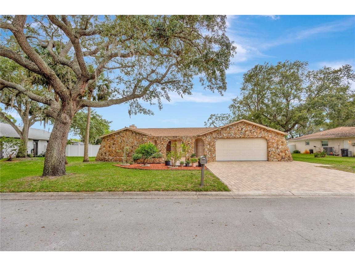 7510 Lake Forest Circle Port Richey FL 34668 W7855738 image1