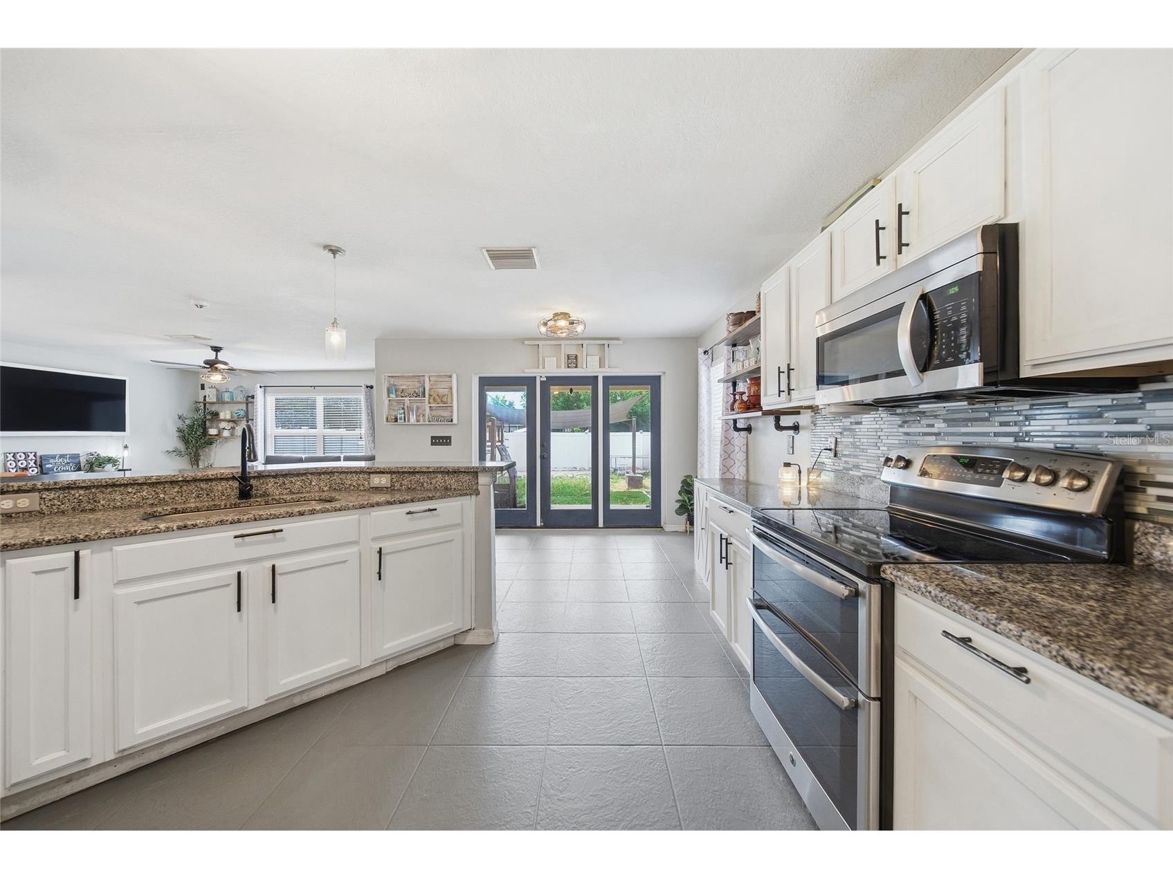 7510 Maroon Peak Drive Ruskin FL 33573 W7885123 image11