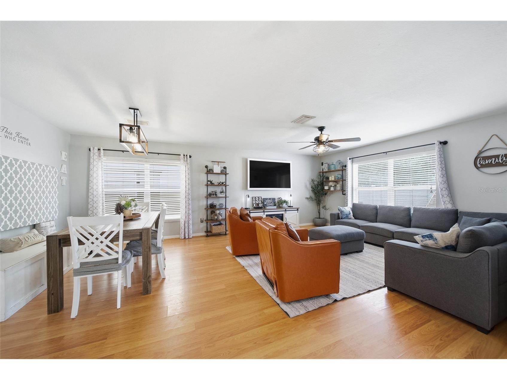 7510 Maroon Peak Drive Ruskin FL 33573 W7885123 image6