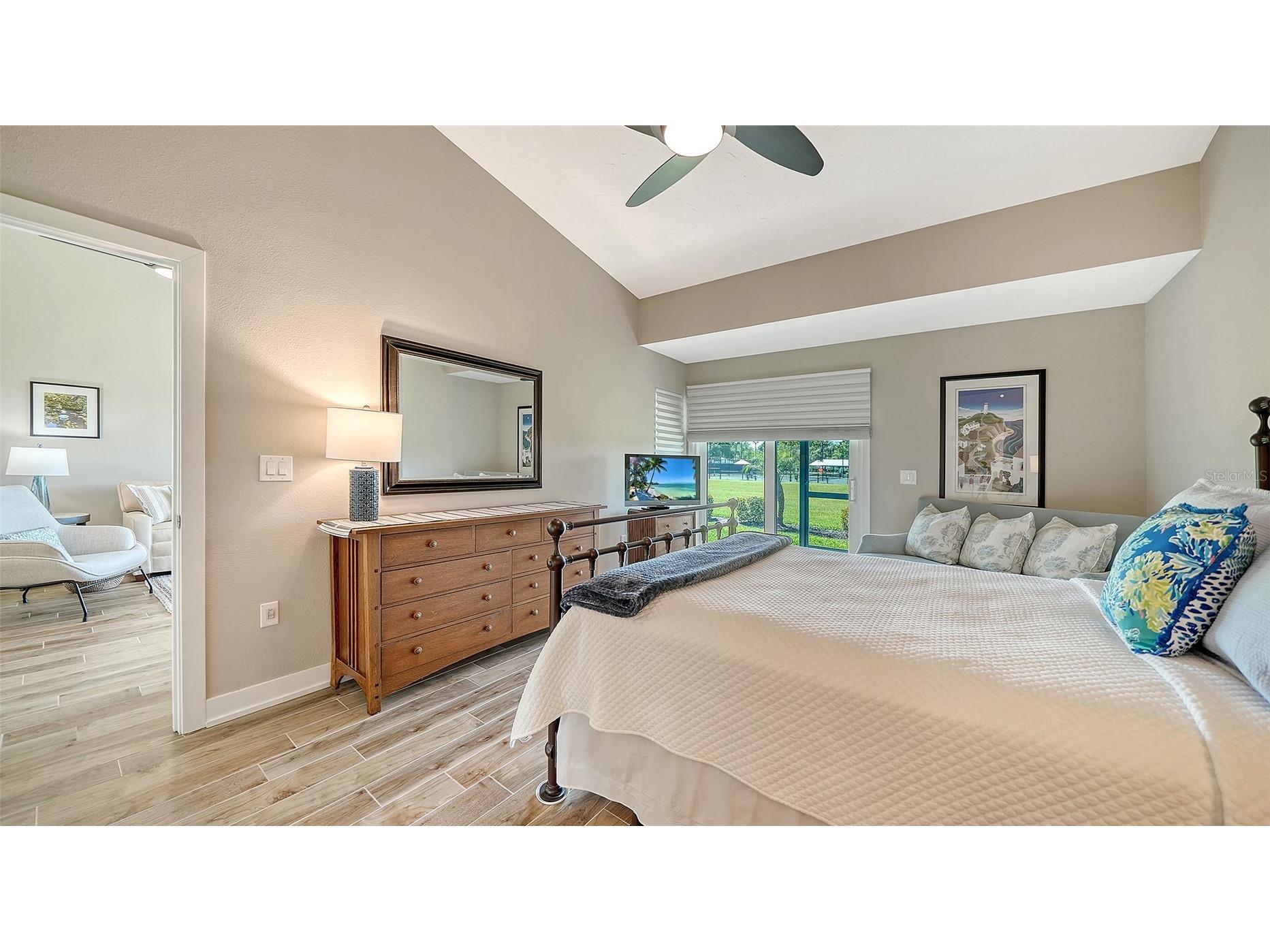 7510 Preserves Court Sarasota FL 34243 A4688751 image33