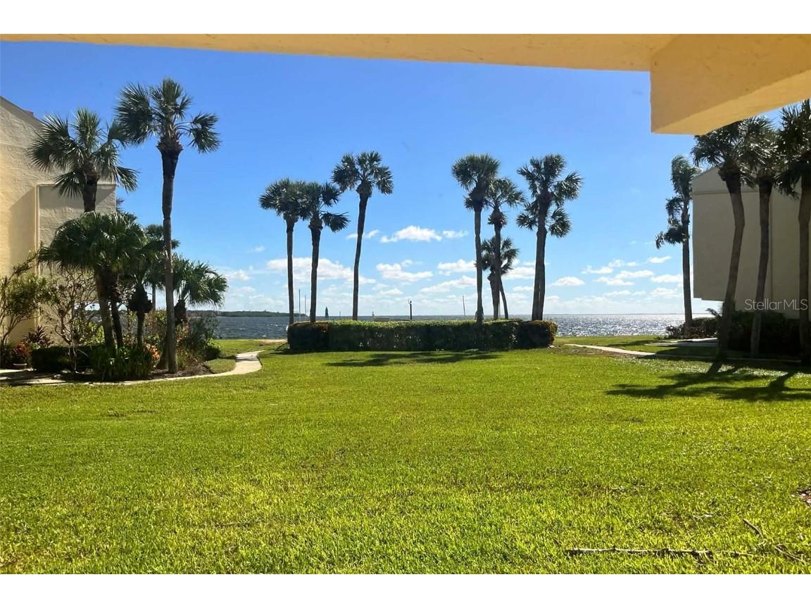 7510 Sunshine Skyway Lane S #T13 Saint Petersburg FL 33711 - TAMPA BAY A4670484 image2