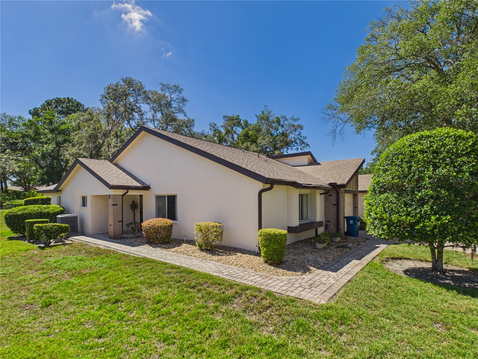 7511 Heather Walk Drive Weeki Wachee FL 34613 W7887096 image3