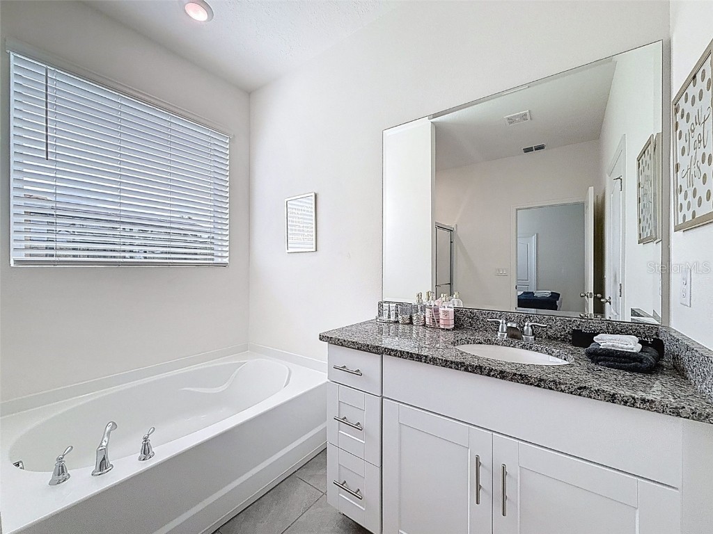 7511 Oakmoss Loop Davenport FL 33837 P4936413 image22