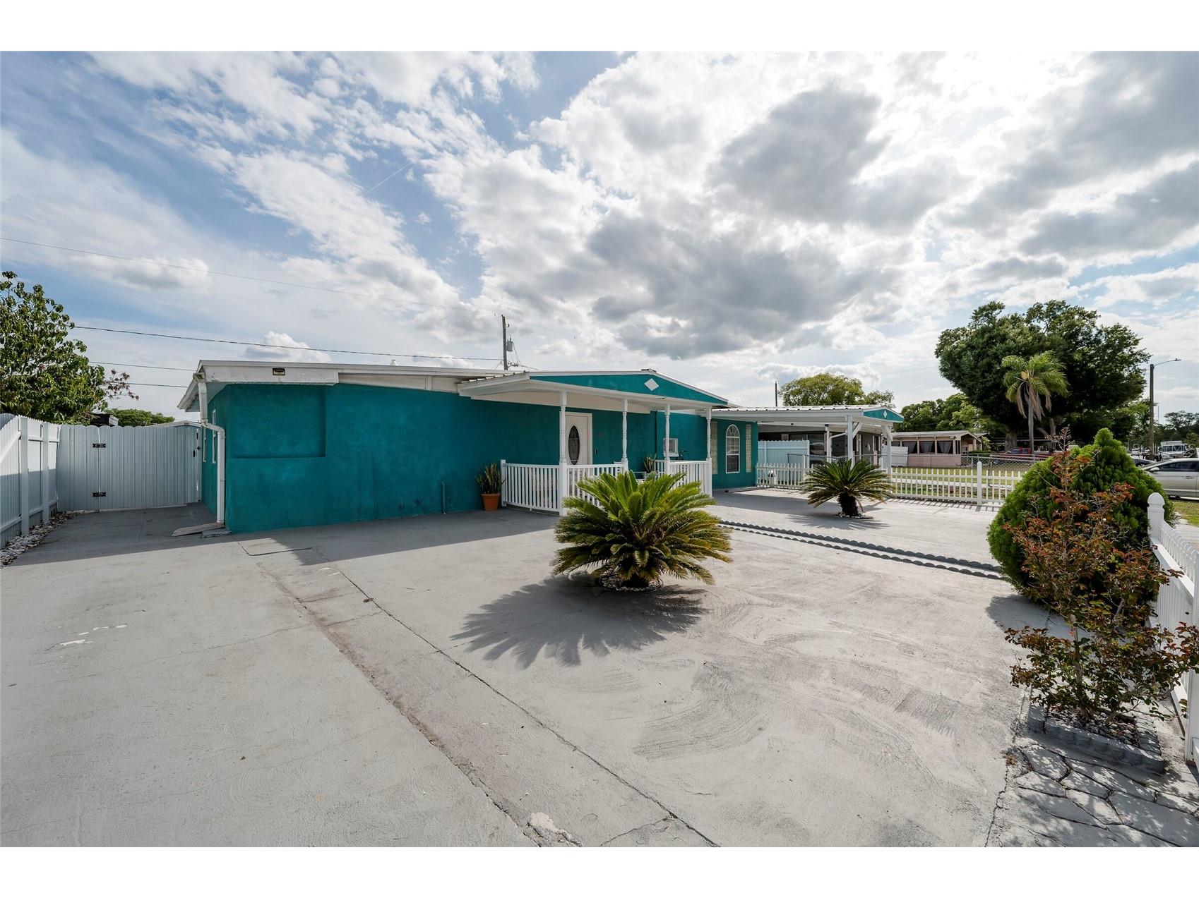 7511 Tidewater Trail Tampa FL 33619 TB8502312 image3
